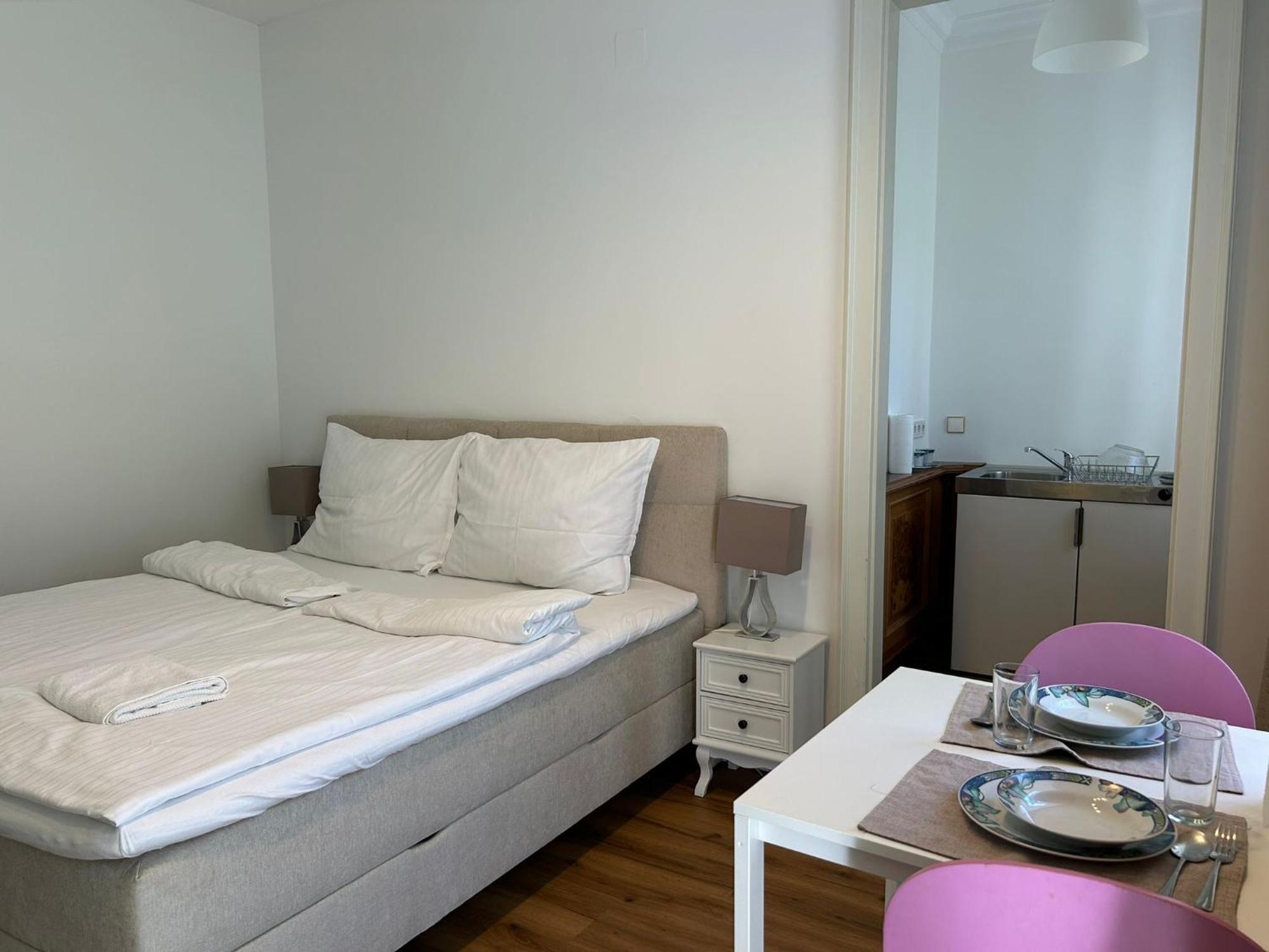 Apartment Mit Gartenblick Und Terrasse Baden Eksteriør bilde