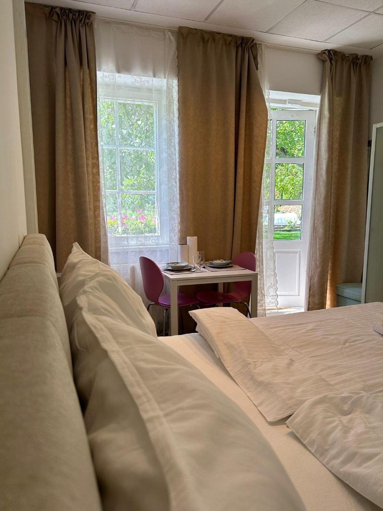 Apartment Mit Gartenblick Und Terrasse Baden Eksteriør bilde